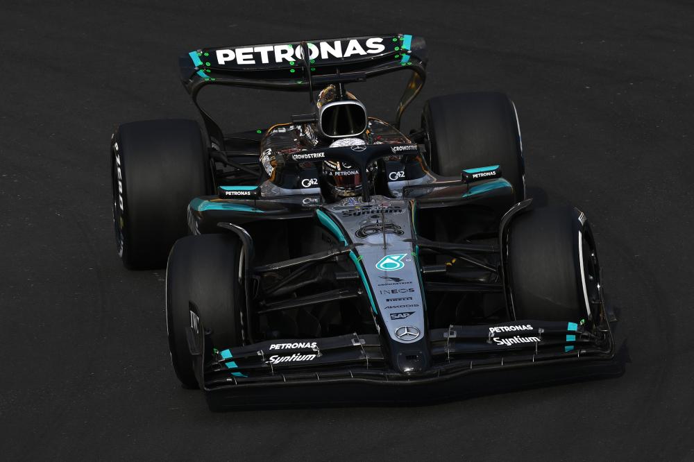 只需挥动拳 只需挥动拳