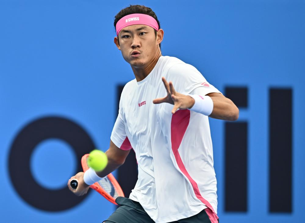 汪琳琳：范迪克是我的偶像和目标，希望变成他那样全面的中后卫.